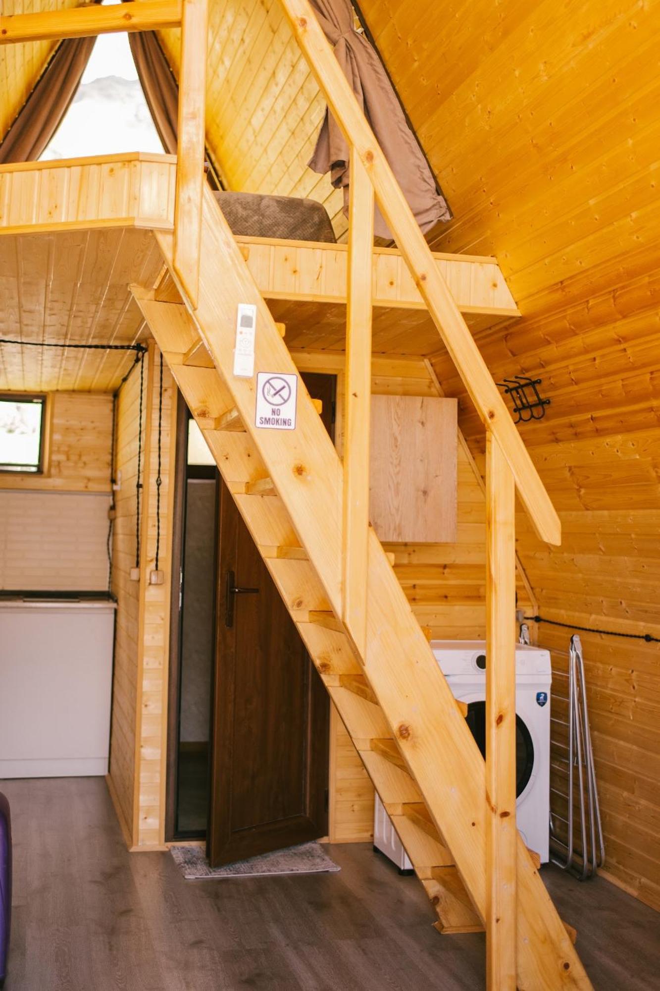 Cottages Dila Stepantsminda Exterior photo